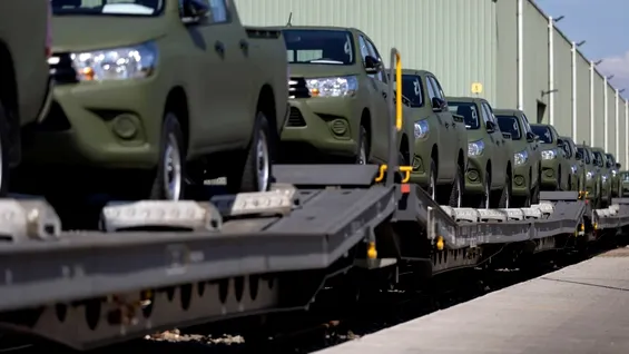 Armata olandeză donează 60 de camionete forței de drone a Ucrainei. Ce misiuni vor îndeplini vehiculele Toyota Hilux?