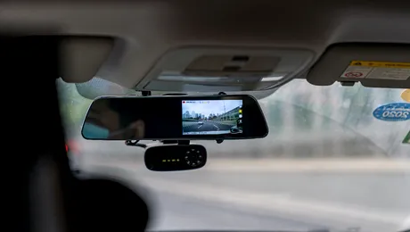 Te poate obliga poliția să predai imaginile de pe camera de bord? Drepturi și obligații în 2025
