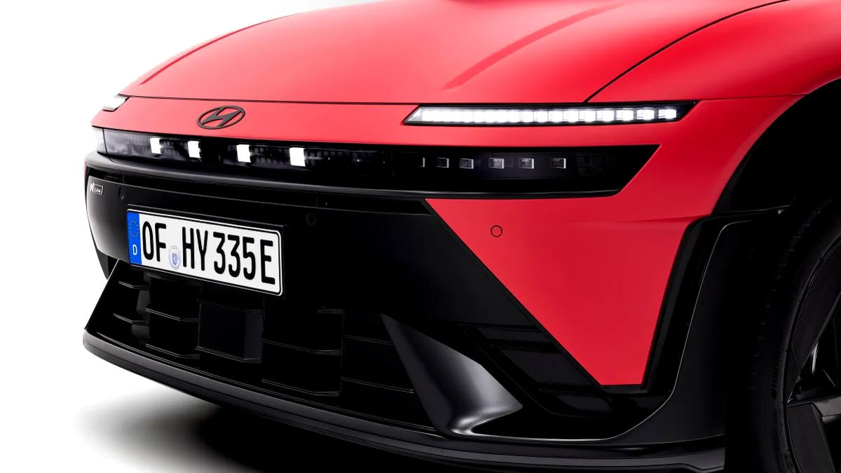 Hyundai IONIQ 3 a fost lansat oficial în Europa. Noul hatchback electric promite până la 496 km autonomie