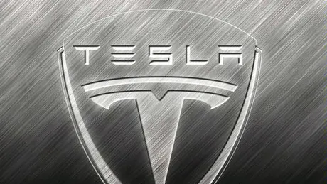 Toyota va dezvolta maşini electrice cu Tesla