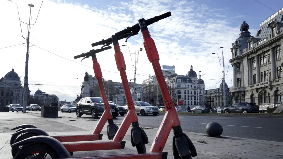 2026: Se poate face amiabilă dacă ai accident cu o trotinetă electrică? Ce faci dacă cel de pe trotinetă fuge?