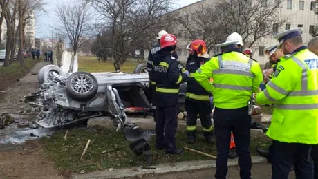 Șoferul unui BMW face o depășire care îl costă viața. VIDEO cu teribilul accident