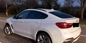 Susține că a plătit 35.000 de euro pe un SUV BMW în Germania, dar a rămas fără mașină la vama Albița: vehiculul era căutat de autoritățile din Slovacia