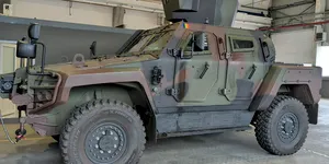 Primele 12 vehicule Cobra II fabricate de Otokar la Mediaș au fost livrate Armatei Române. Uzina are deja peste 300 de angajați, o treime dintre ei fiind locali