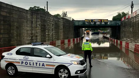 Ce faci dacă ai găsit mașina inundată? Situații în care asigurarea auto acoperă pagubele