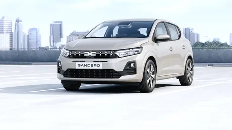 Dacia Sandero Hybrid 155 poate fi comandată în România. Cât costă rivalul lui BYD Dolphin G DM-i