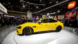 Xiaomi pregătește ofensiva europeană împotriva Tesla. Miza: mașinile electrice premium