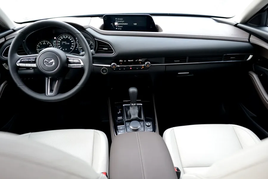Test drive Mazda CX-30