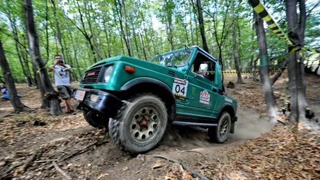 Japoneze 4X4, adrenalină şi impresii de la Discovery Off Road Trial