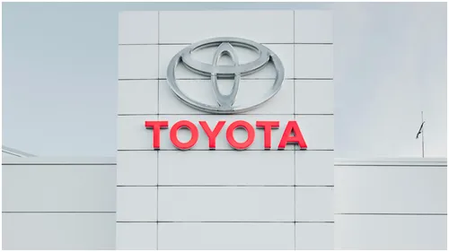Profitul Toyota din trimestrul al patrulea fiscal este cu mult sub așteptări: Scădere de 49% determinată de tarifele din SUA