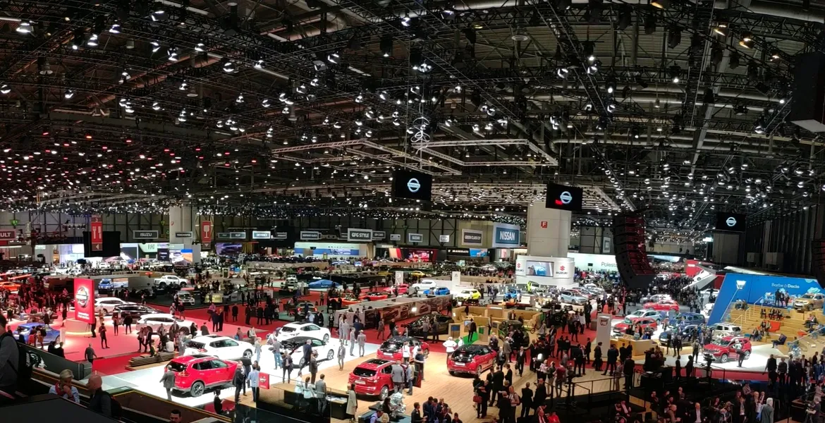 Salonul Auto de la Frankfurt: Ce maşini se vor lansa şi care sunt marii absenţi?