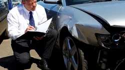 2025: Cât costă asigurarea auto obligatorie după eliminarea plafonării. Prețuri actualizate la RCA și grile de calcul