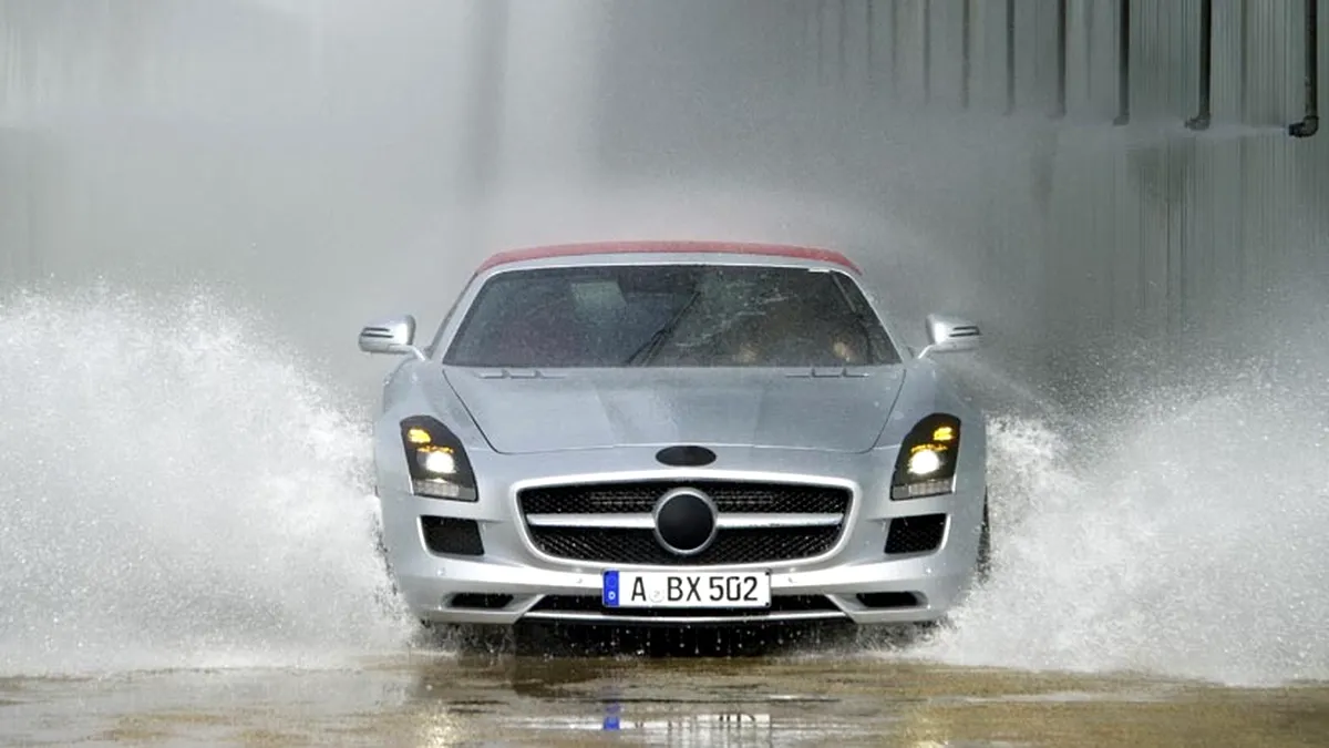 Primele poze oficiale cu Mercedes-Benz SLS AMG Roadster