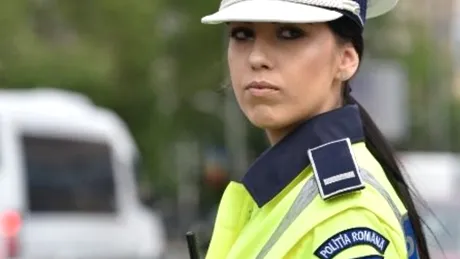 Un şofer a primit amendă după ce a claxonat o fată. Răspunsul celor de la MAI s-a viralizat