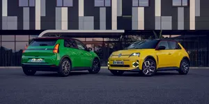 Renault 5 E-Tech electric a câștigat titlul de Mașina Anului 2025 în Europa. Dacia Duster s-a clasat pe locul 5