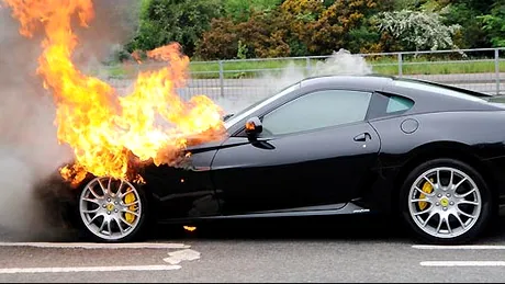Ferrari 599 GTB Fiorano în flăcări