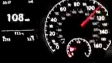 Un tânăr s-a filmat live pe internet în timp ce mergea cu peste 170 km/h în oraş | VIDEO