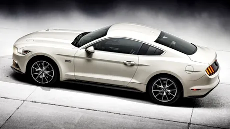 Ford Mustang, gone in 30 seconds