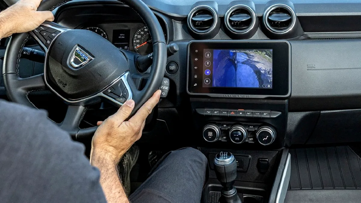 Ce este cu acest Duster testat în condiții extreme de iarnă în Suedia?