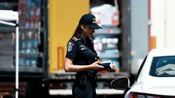 Doi tineri, de 22 și 23 de ani, au rămas fără mașinile Audi și BMW în România. Poliția de Frontieră le-a confiscat