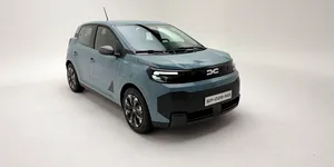 Presa internațională, cucerită de noua Dacia Spring. Top Gear: Un bebeluș puțin mai gras, mai lat, mai rapid