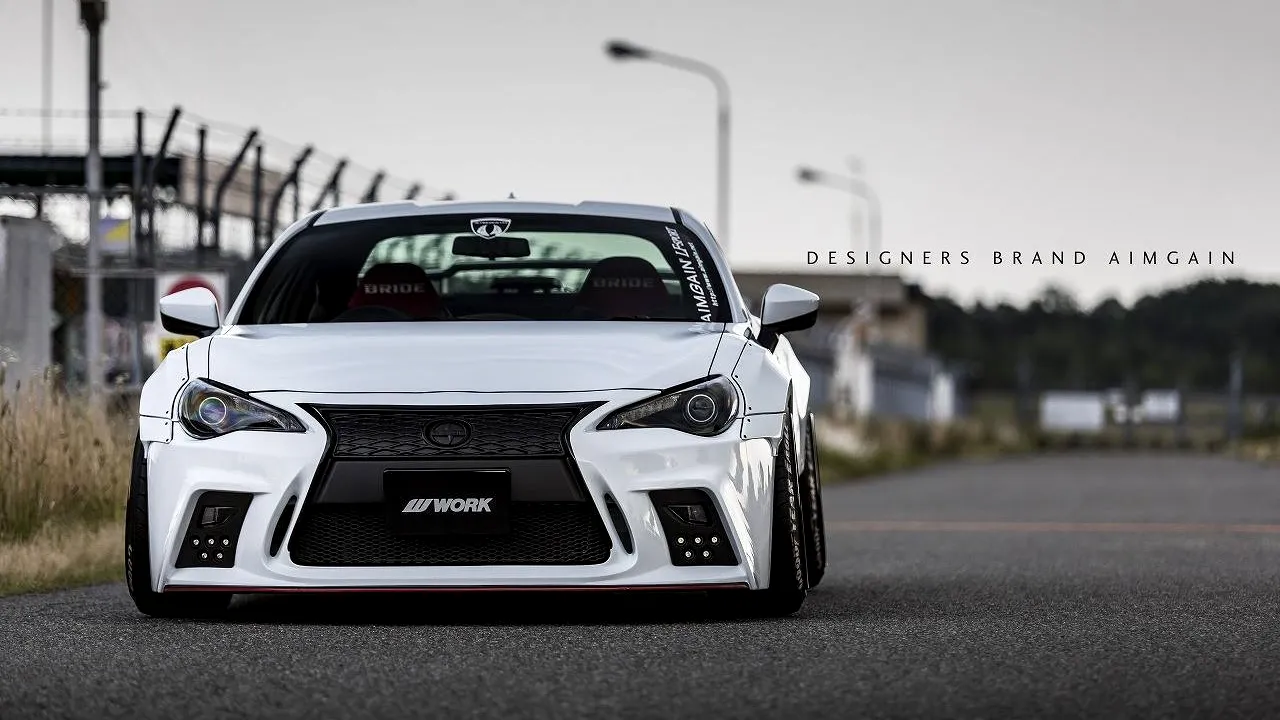 1-japanese-kit-turns-toyota-gt-86-into-lexus-lookalike-with-spindl 