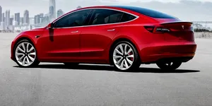 Autoritățile americane anchetează Tesla. Ușile lui Model 3 pot deveni capcană în caz de accident
