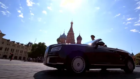 Mașinile lui Vladimir Putin, Aurus Senat Cabrio, au defilat la parada militară din Piața Roșie fără spectatori