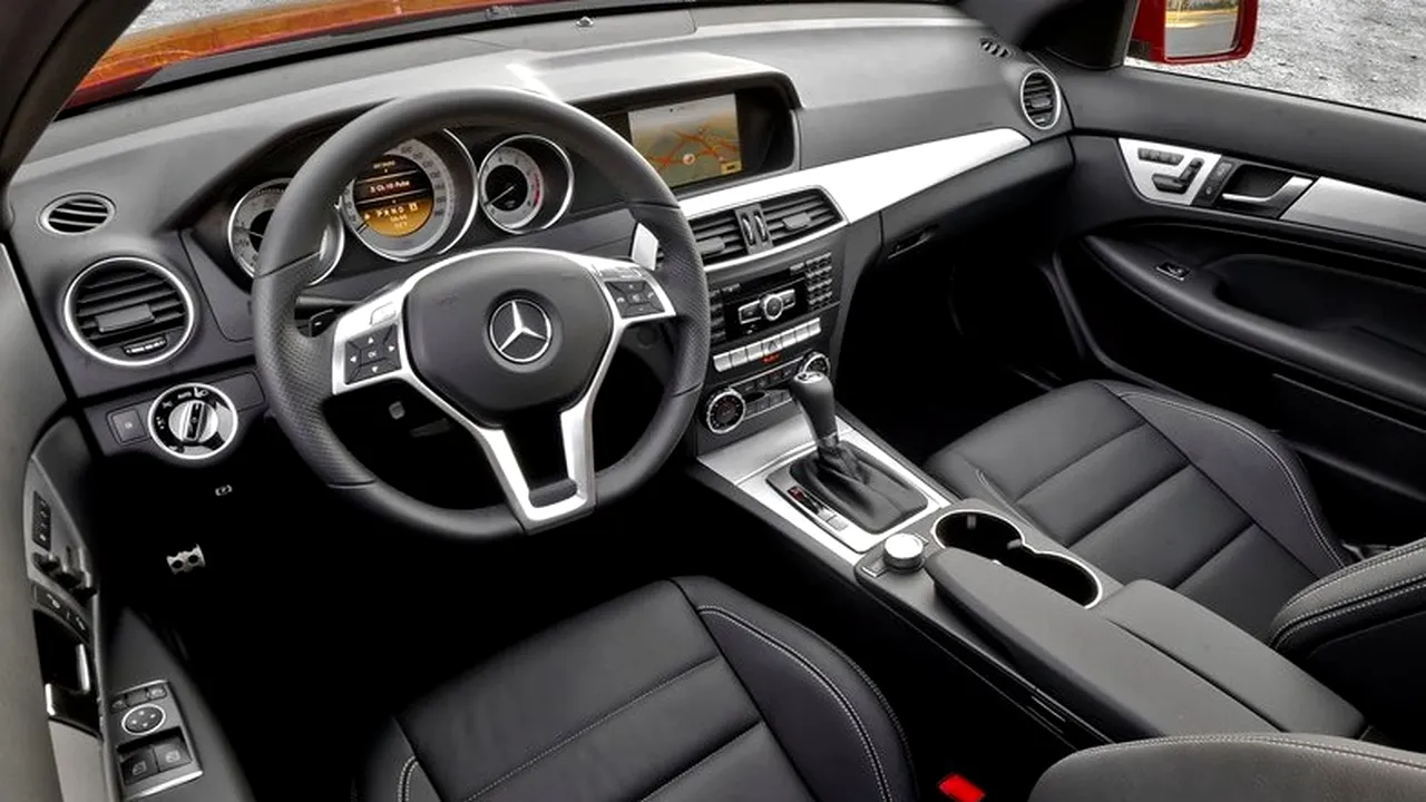 Ce înseamnă fiecare literă R D N S P și M la cutiile de viteze automate Mercedes-Benz-C-Class_Coupe-2012-800-94 