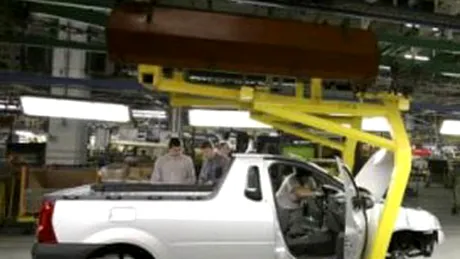 Dacia măreşte producţia