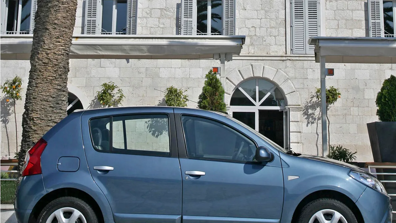 1-dacia-sandero 