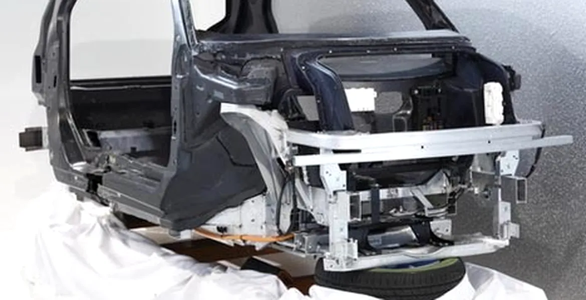 Primele poze spion cu BMW i3