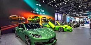 Mărcile chineze au lansat 542 de modele în cinci luni. Dar asta pare să nu fie ceva de bine