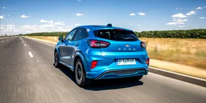România produce peste 53.000 de mașini în iunie 2025. Dacia Mioveni și Ford Otosan, aproape bara-bara