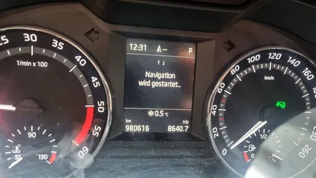 Skoda Octavia după aproape un milion de km se vinde pe Mobile.de. Visul samsarilor din România - FOTO