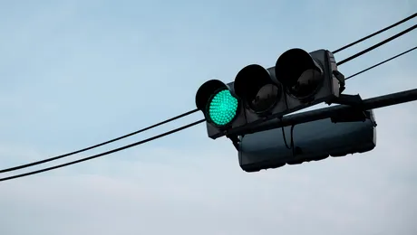 Bucureștiul cere 85 de milioane de lei pentru semaforizare inteligentă cu IA în 92 de intersecții