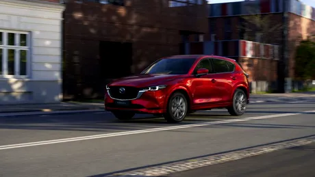 Mazda CX-5 a fost actualizată cu tehnologii noi și un plus de rafinament