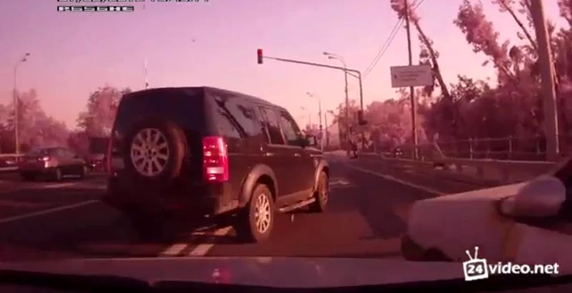 VIDEO: Mad Max în traficul rusesc