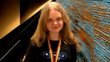 Povestea Carinei Viespescu, olimpica de nivel internațional, care a pus România pe hartă, la doar 18 ani. Dublu medaliată cu aur la matematică și informatică