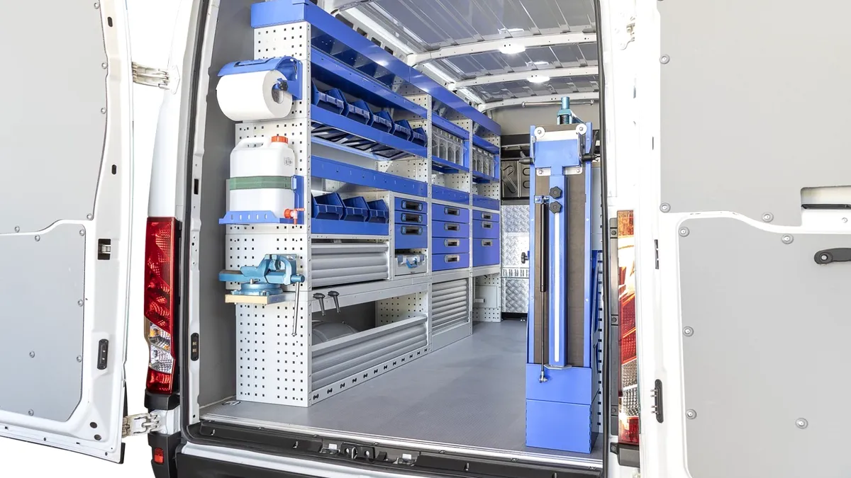 Atelier mobil: Inovație și profesionalism