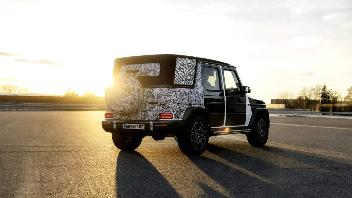 Dealerii din SUA au văzut noile modele Mercedes-AMG, inclusiv CLE 63 de 650 de cai putere. Americanii vor primi și un G63 Cabriolet