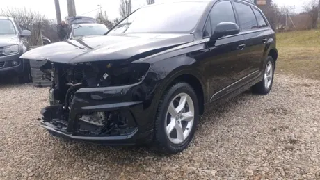 La ce preț ajunge un Audi Q7 avariat pe autovit.ro și ce probleme are după accident?