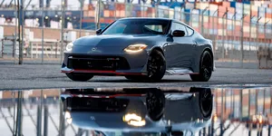 <span class='prepend'>Foto</span> | Nissan Z primește actualizări la interior și la exterior. Versiunea Nismo primește transmisie manuală