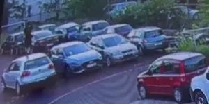 Doi adolescenți au sărit pe mașini, au spart geamurile și au vandalizat 10 vehicule ridicate pentru parcare neregulamentară