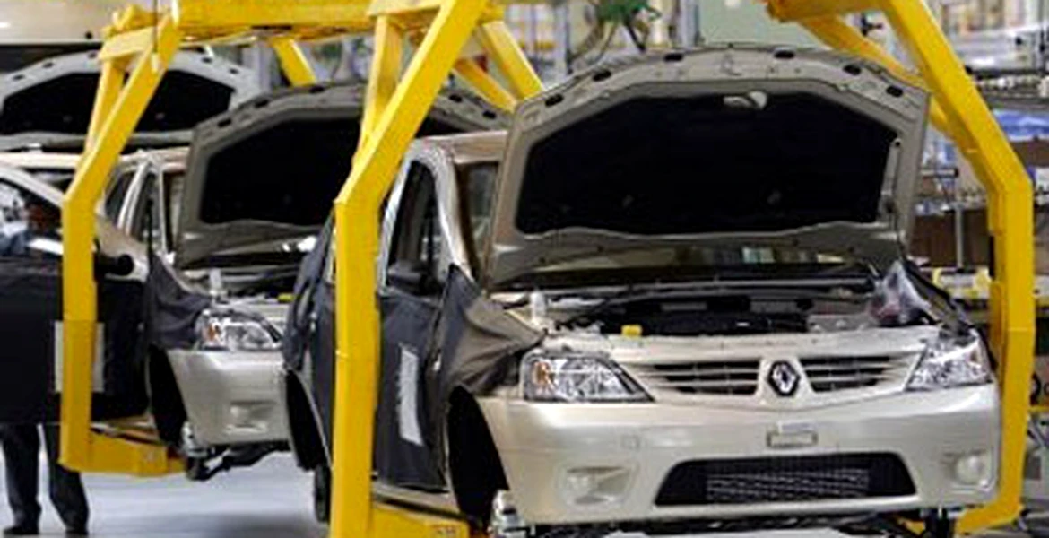 Renault disponibilizează 9.000 de angajaţi