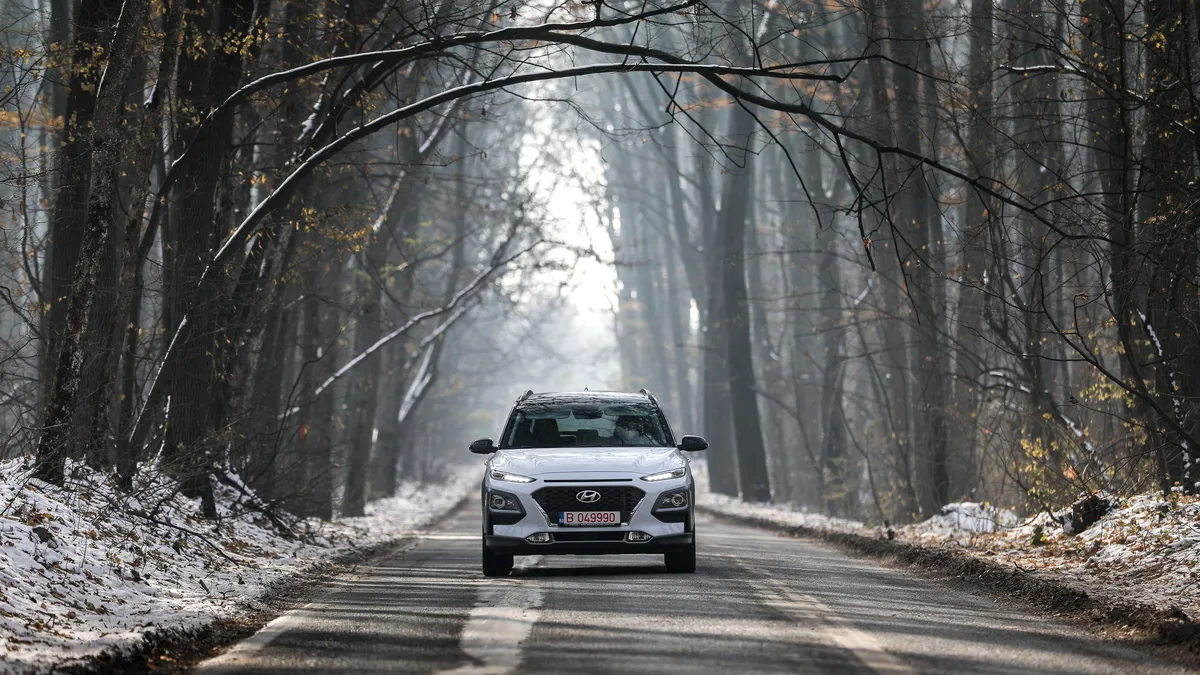 Test drive Hyundai Kona 1.6 T-GDI Luxury DCT - Racheta coreeană - GALERIE FOTO