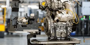 Horse Powertrain și Repsol au dezvoltat un sistem de propulsie hibrid. Eficiență termică de peste 44% și consum sub 3,3 l/100 km