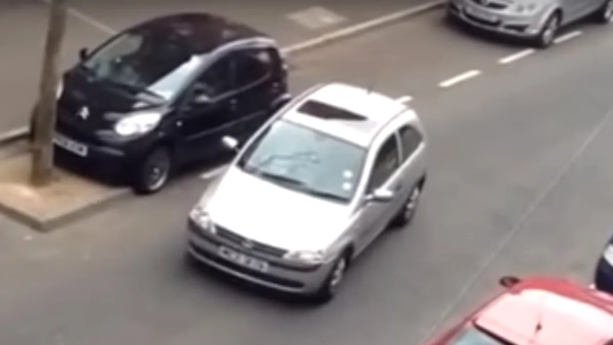 VIDEO Parcarea laterală de 15 minute