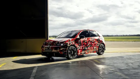 Au apărut primele imagini cu Volkswagen ID.Polo fără camuflaj. Hatchback-ul electric este aproape de producție