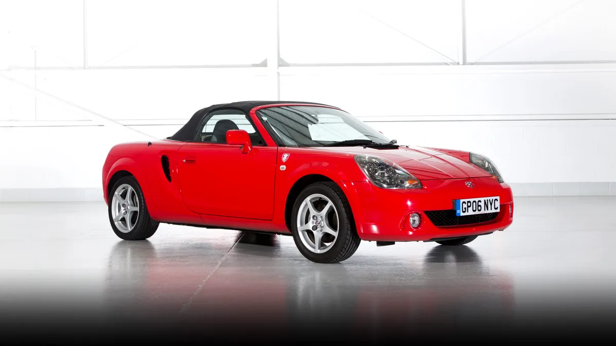 Toyota confirmă lansarea unui urmaș pentru modelul MR2. Noua mașină sport va avea motor central și va purta emblema GR